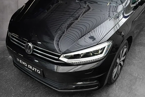 Volkswagen Touran 2017 photo 5