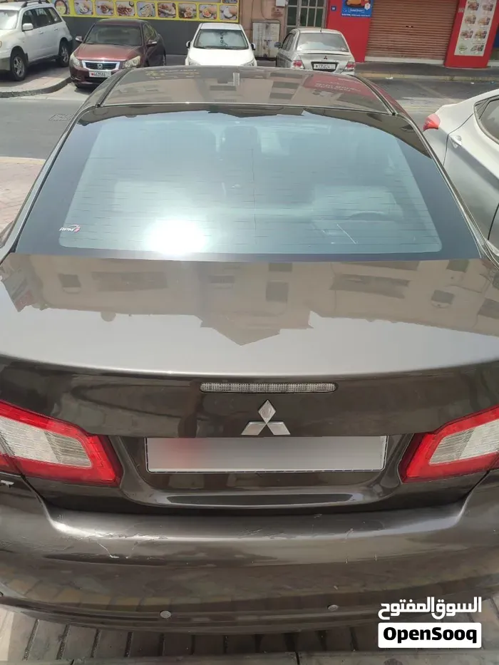 Mitsubishi Galant