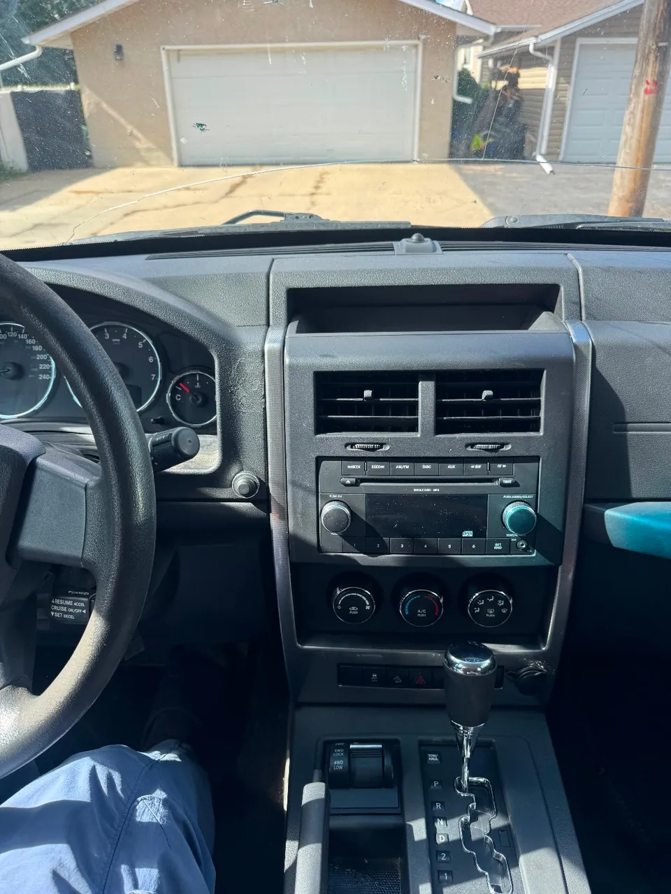 Jeep Patriot 2010 photo 2