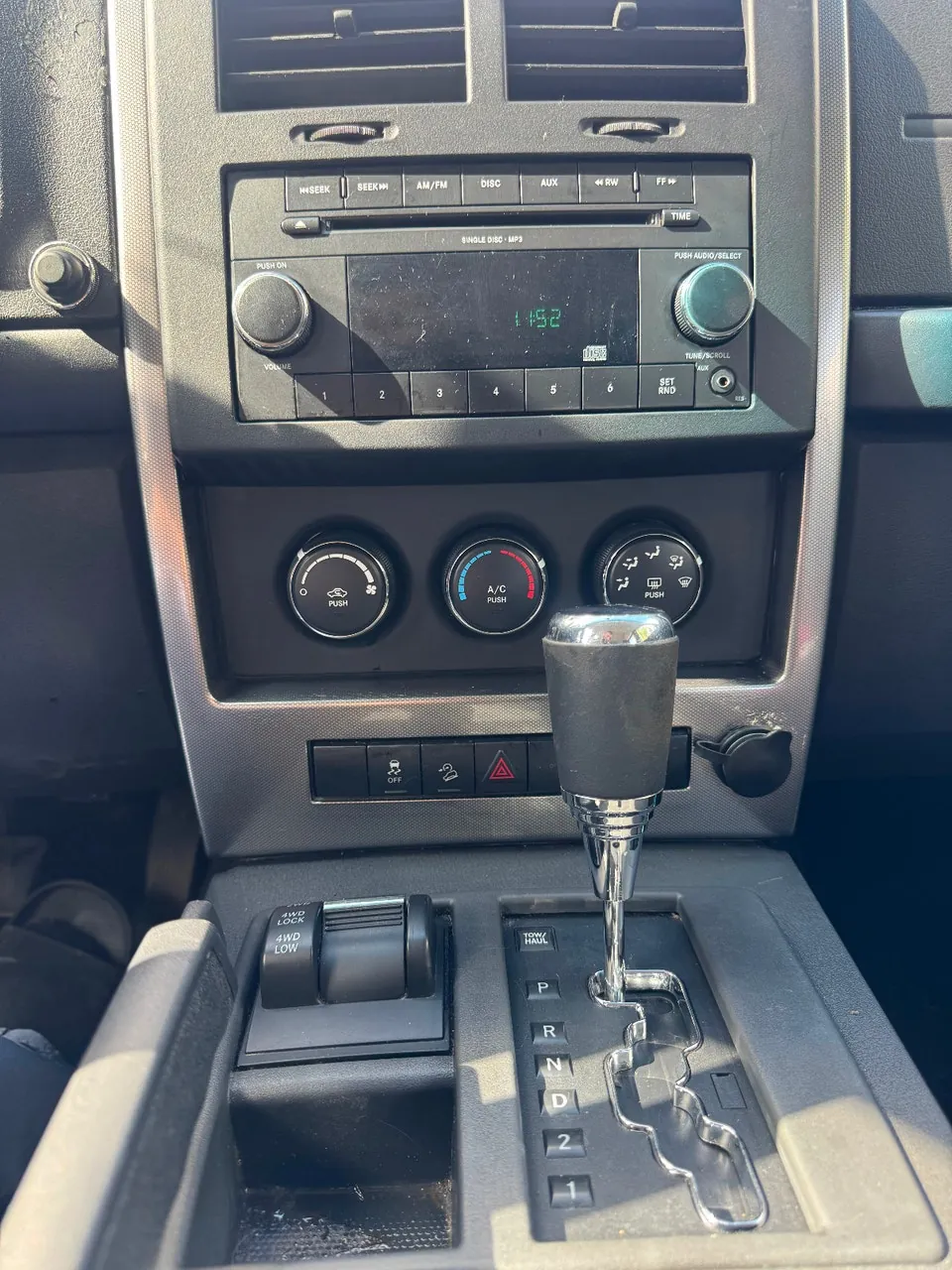 Jeep Patriot 2010 photo 3