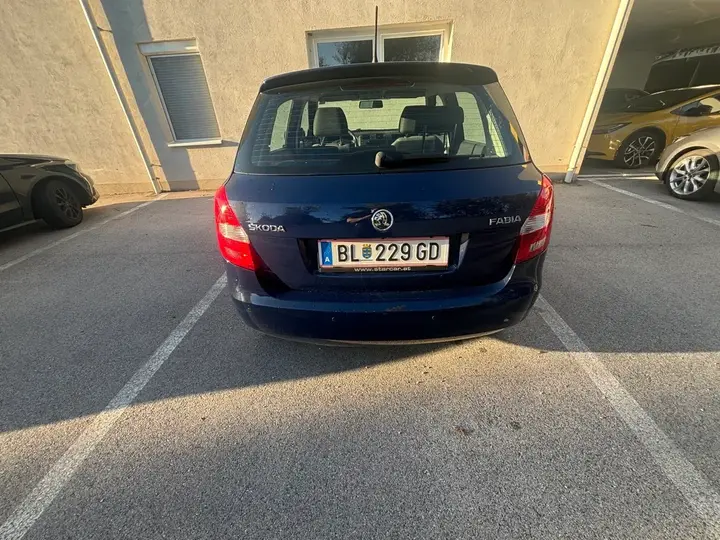 Skoda Fabia 2015 photo 3