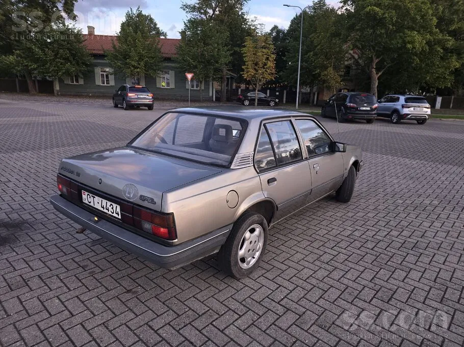 Opel Ascona 1987 photo 5