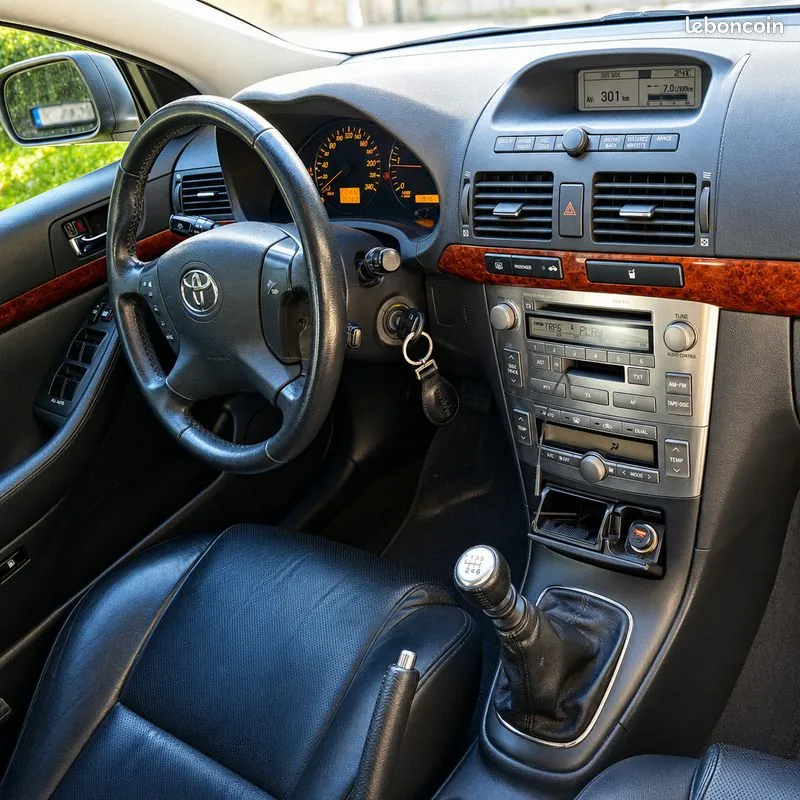 Toyota Avensis 2006 photo 3