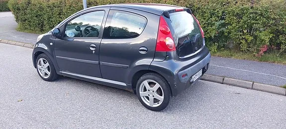 Peugeot 107 2007 photo 3