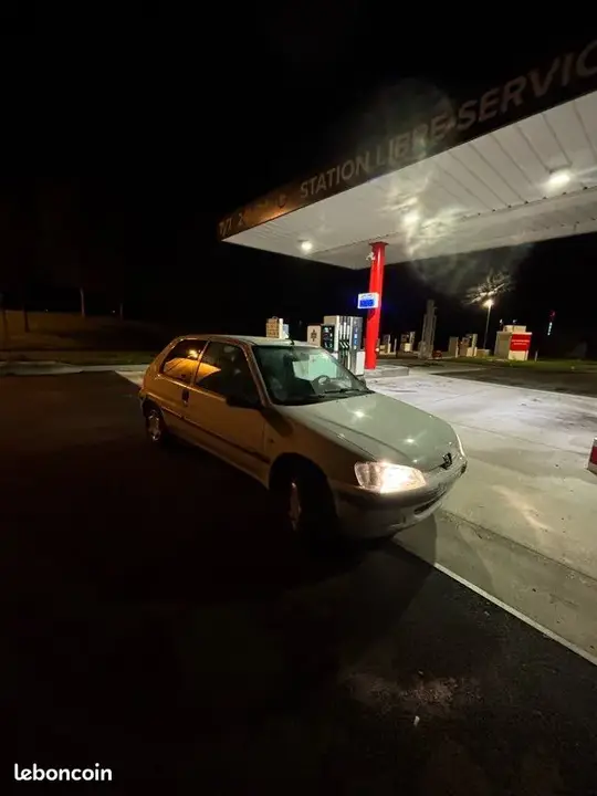 Peugeot 106 2003 photo 2