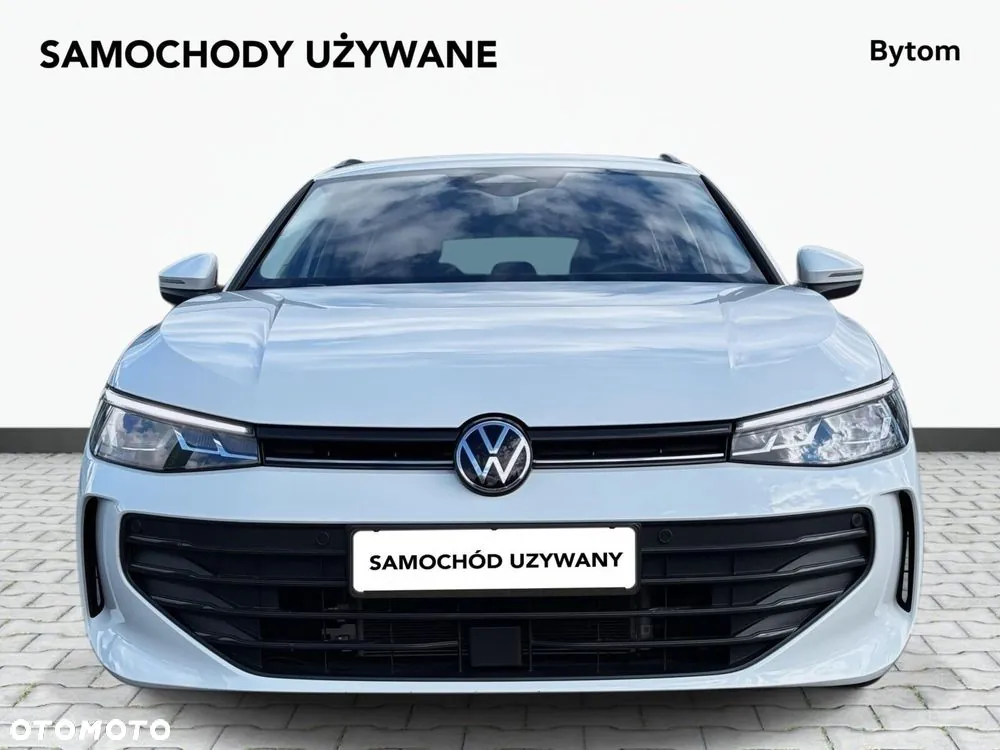Volkswagen Passat 2024 photo 2