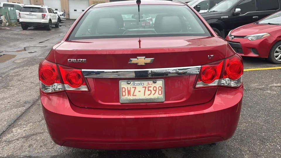 Chevrolet Cruze 2012 photo 2