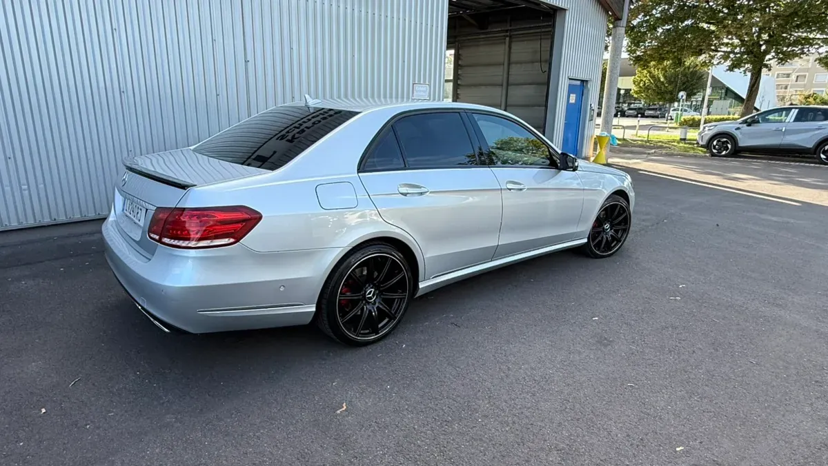 Mercedes-Benz E-Class 2013 photo 3