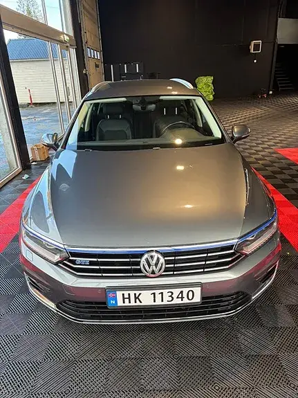 Volkswagen Passat 2017 photo 2