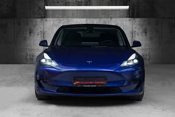 Tesla Model 3 2021 photo 3
