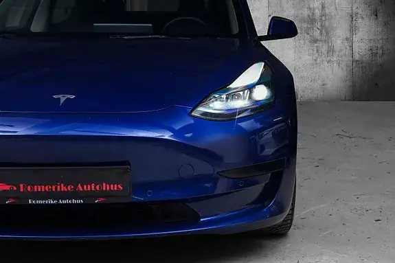 Tesla Model 3 2021 photo 4