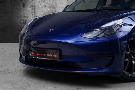 Tesla Model 3 2021 photo 2