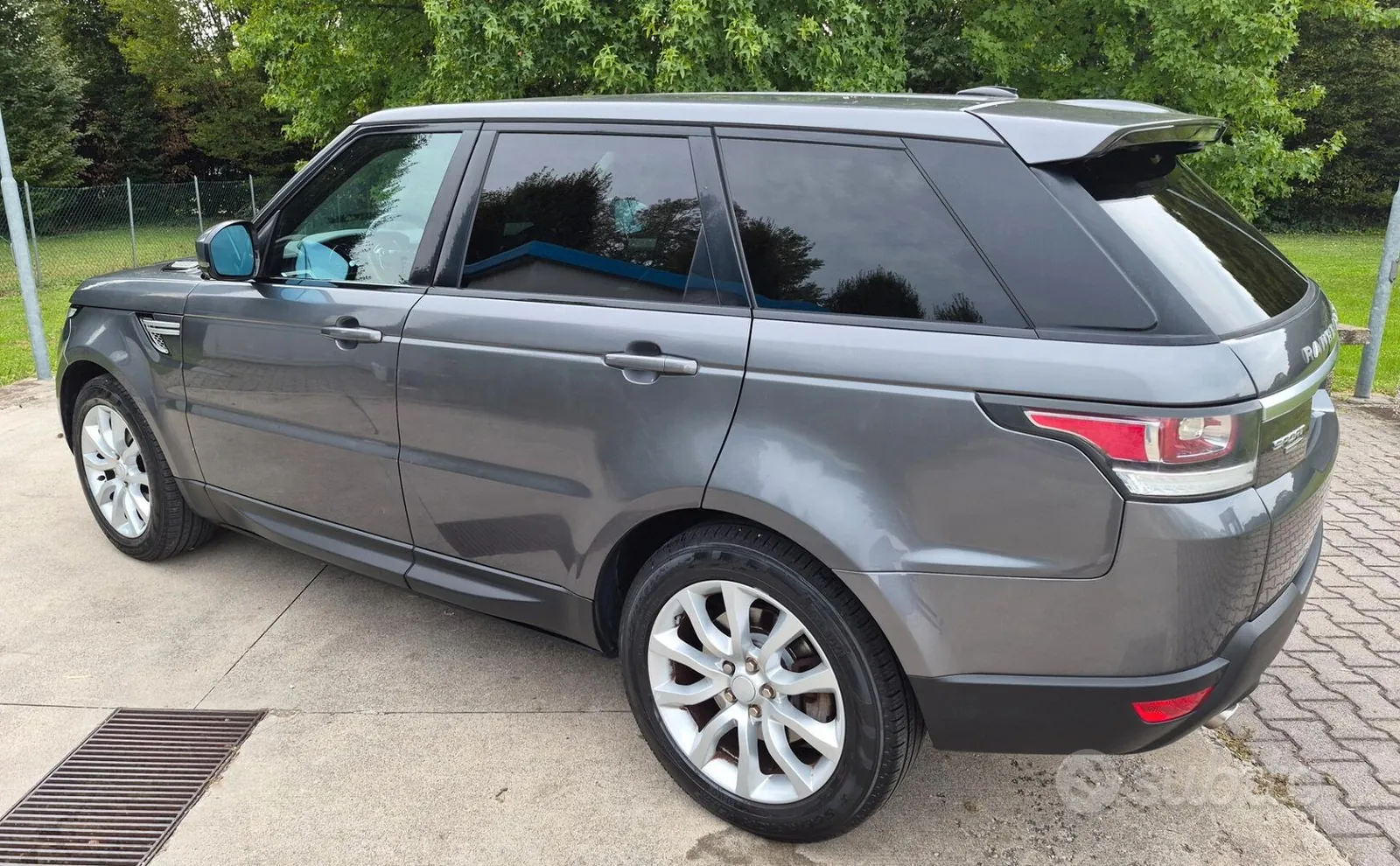 Land Rover Range Rover Sport 2015 photo 3