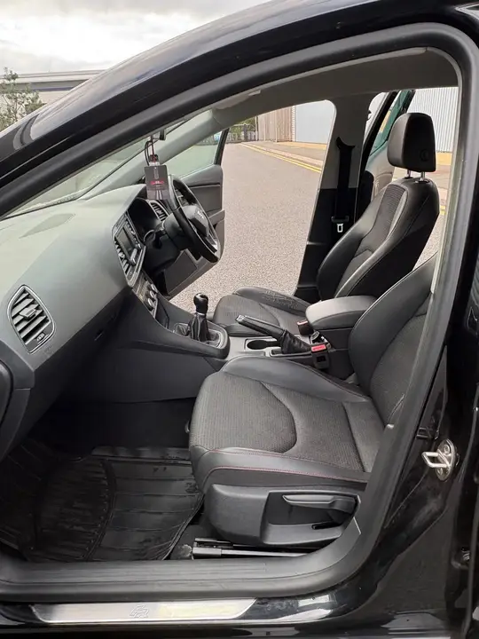 Seat Leon 2015 photo 3