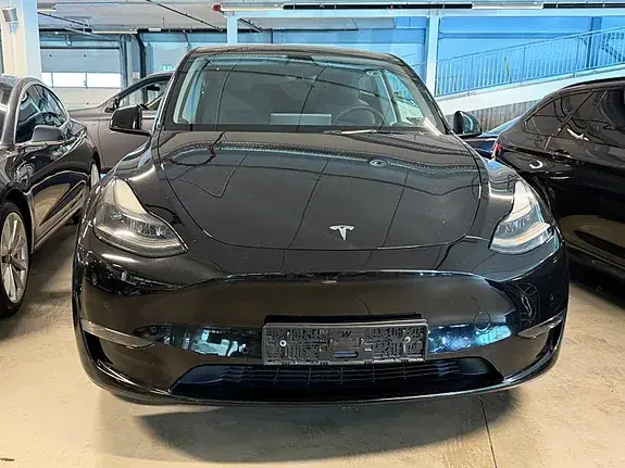 Tesla Model Y 2022 photo 2