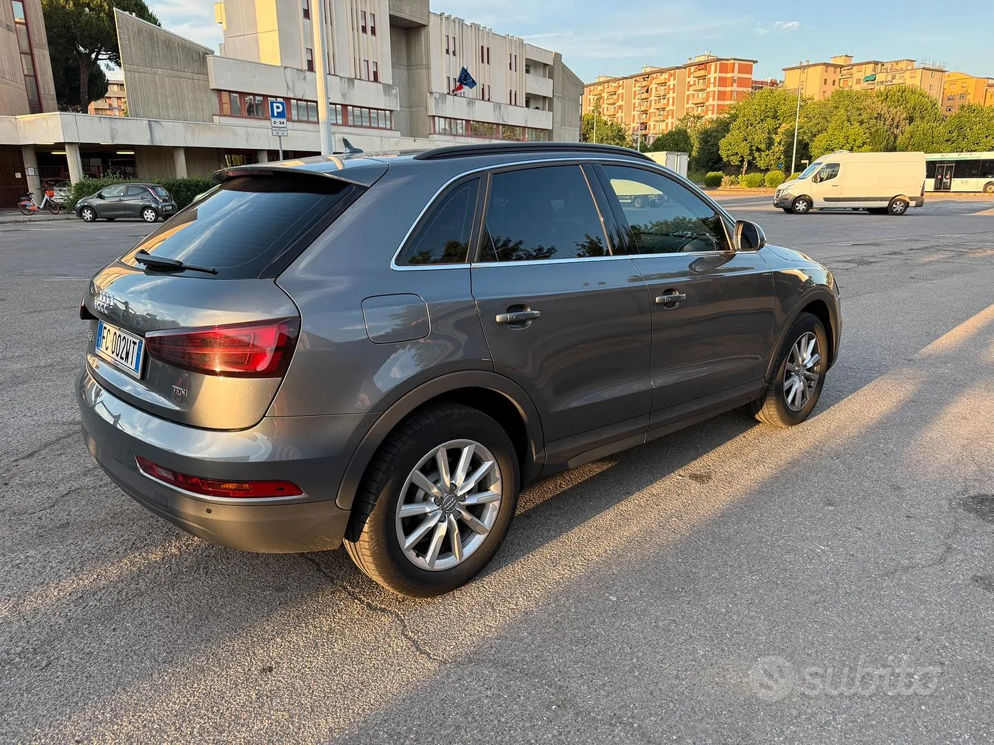 Audi Q3 2016 photo 3