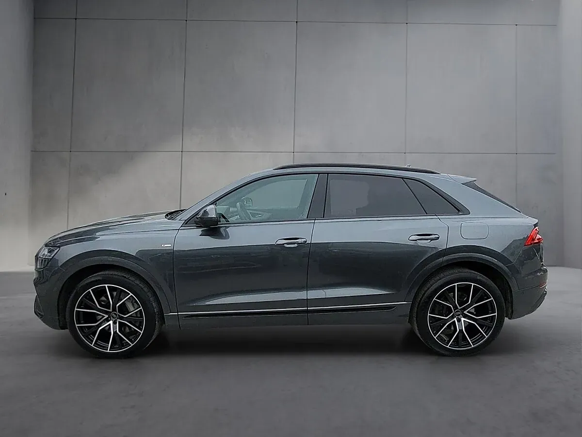 Audi Q8 2023 photo 2