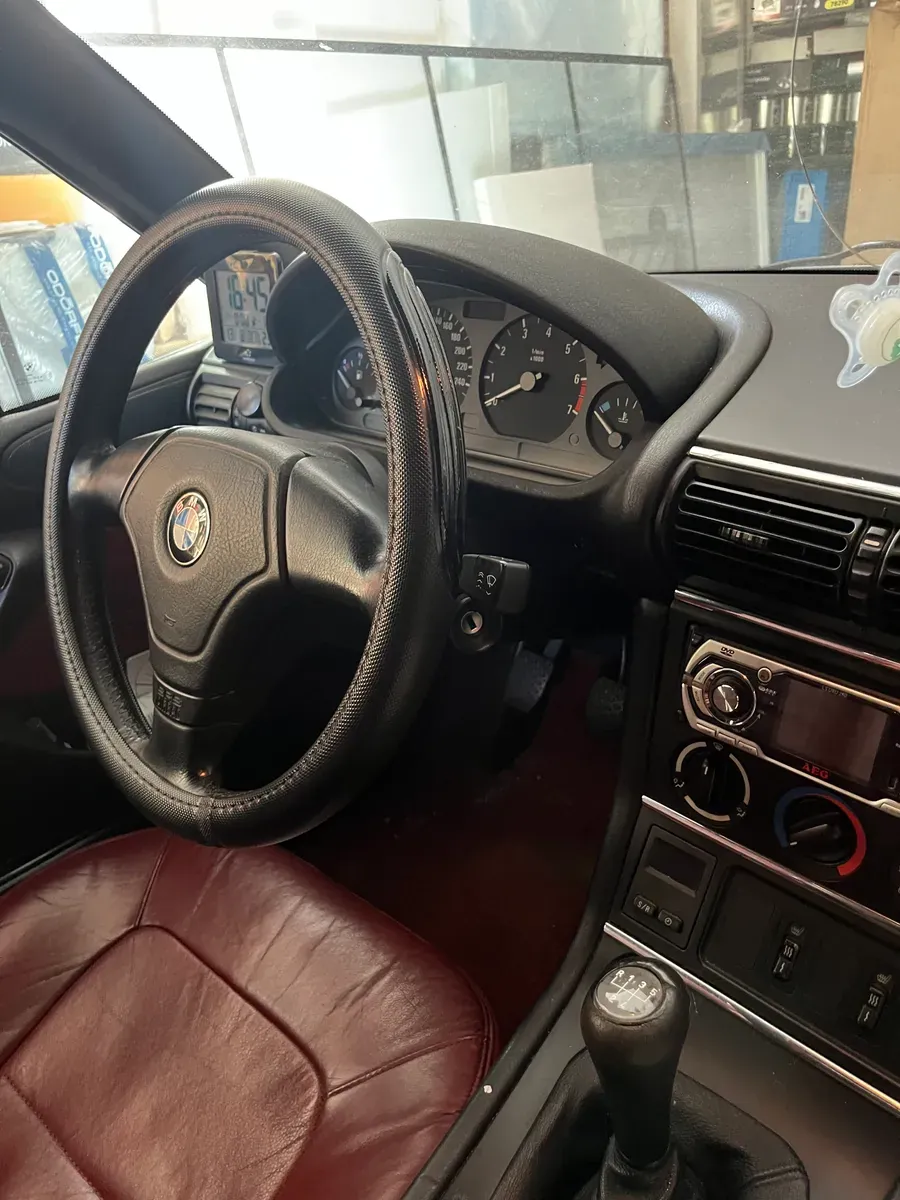 BMW Z3 1997 photo 2