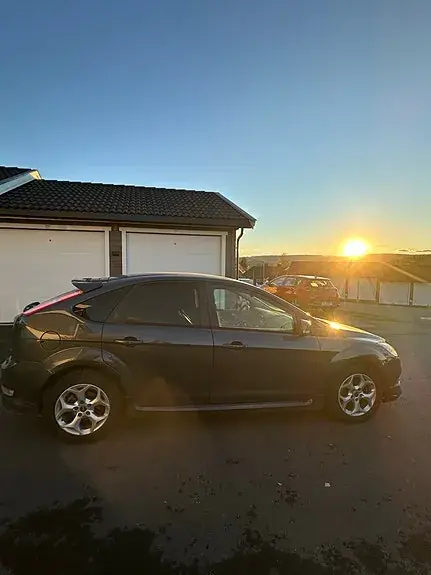 Ford Focus 2010 photo 3