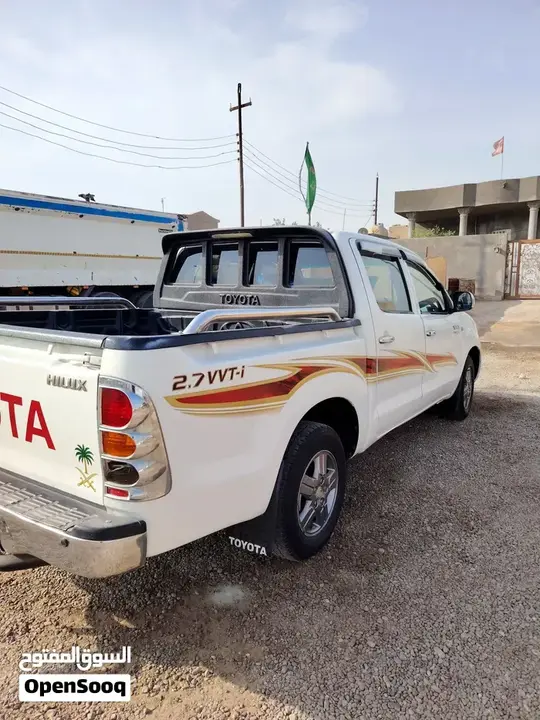 Toyota Hilux 2010 photo 4