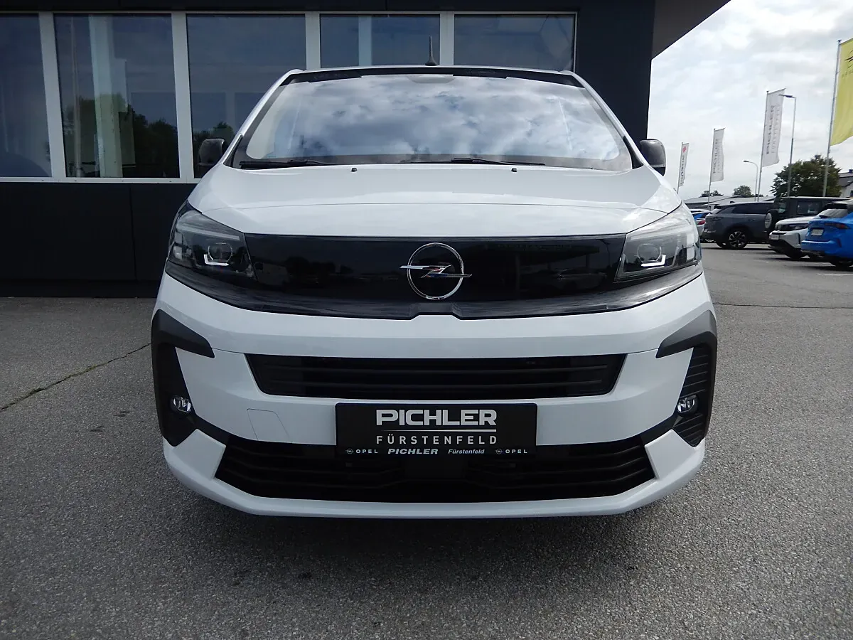 Opel Zafira 2026 photo 2