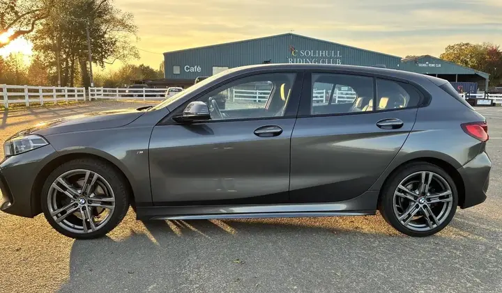 BMW 1 Series 2021 photo 5