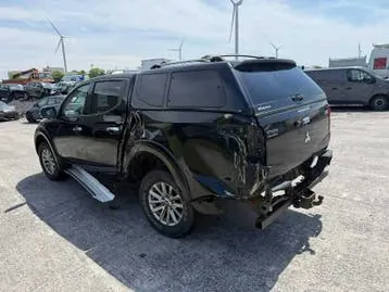 Mitsubishi L200 2017 photo 3