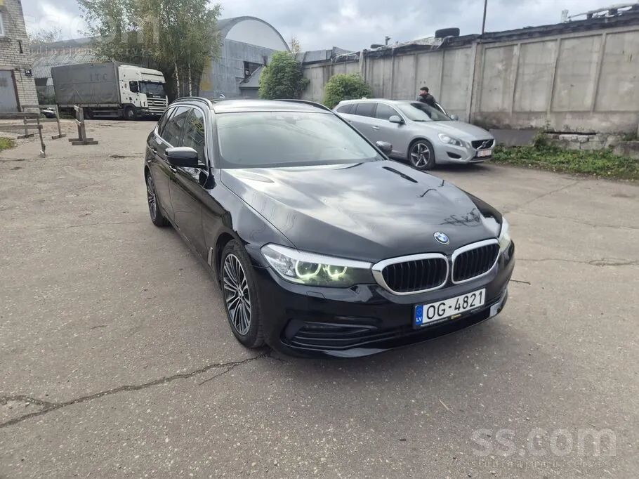 BMW 520 2018 photo 2