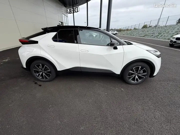Toyota C-Hr 2026 photo 4