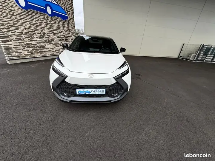 Toyota C-Hr 2026 photo 2
