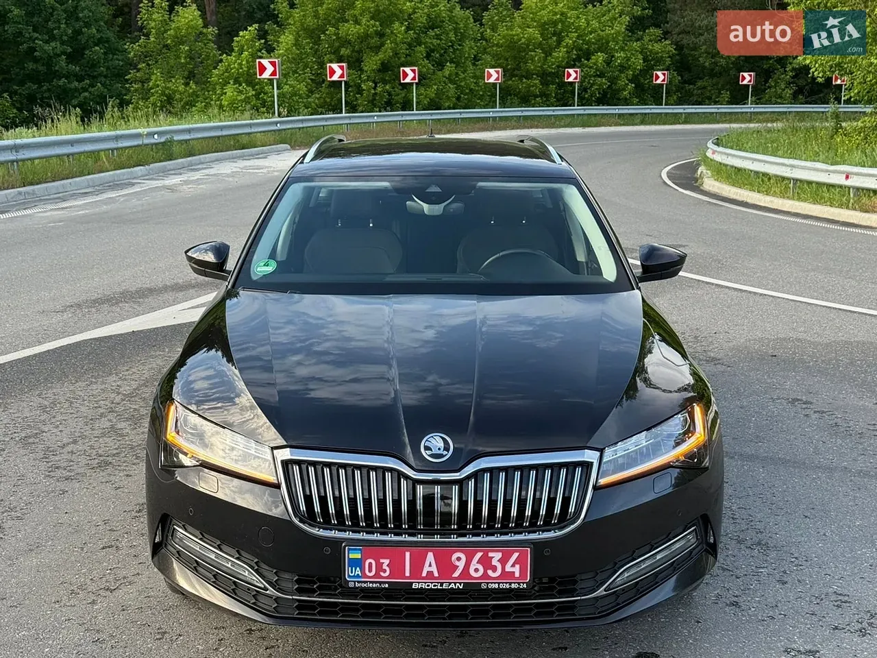 Skoda Superb 2023 photo 2