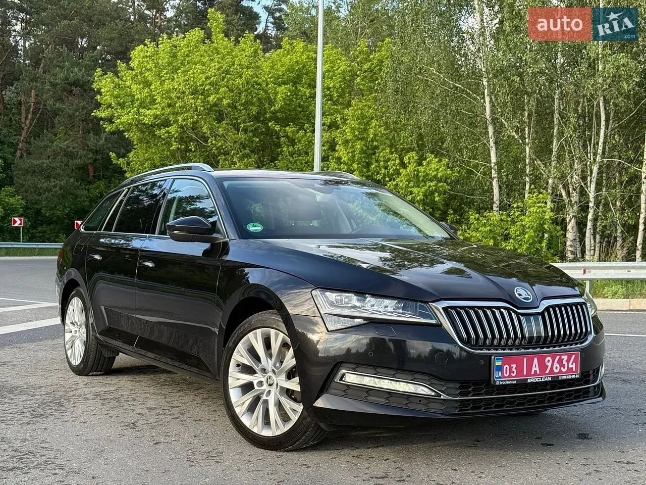 Skoda Superb 2023 photo 3