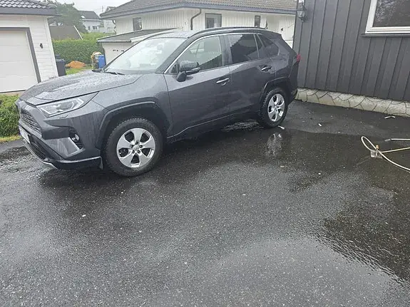 Toyota Rav4 2019 photo 3