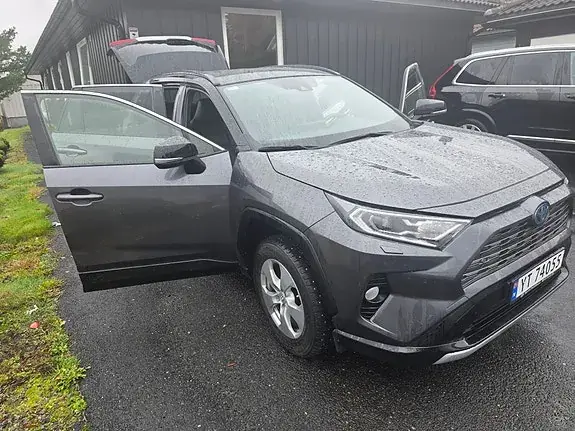 Toyota Rav4 2019 photo 4
