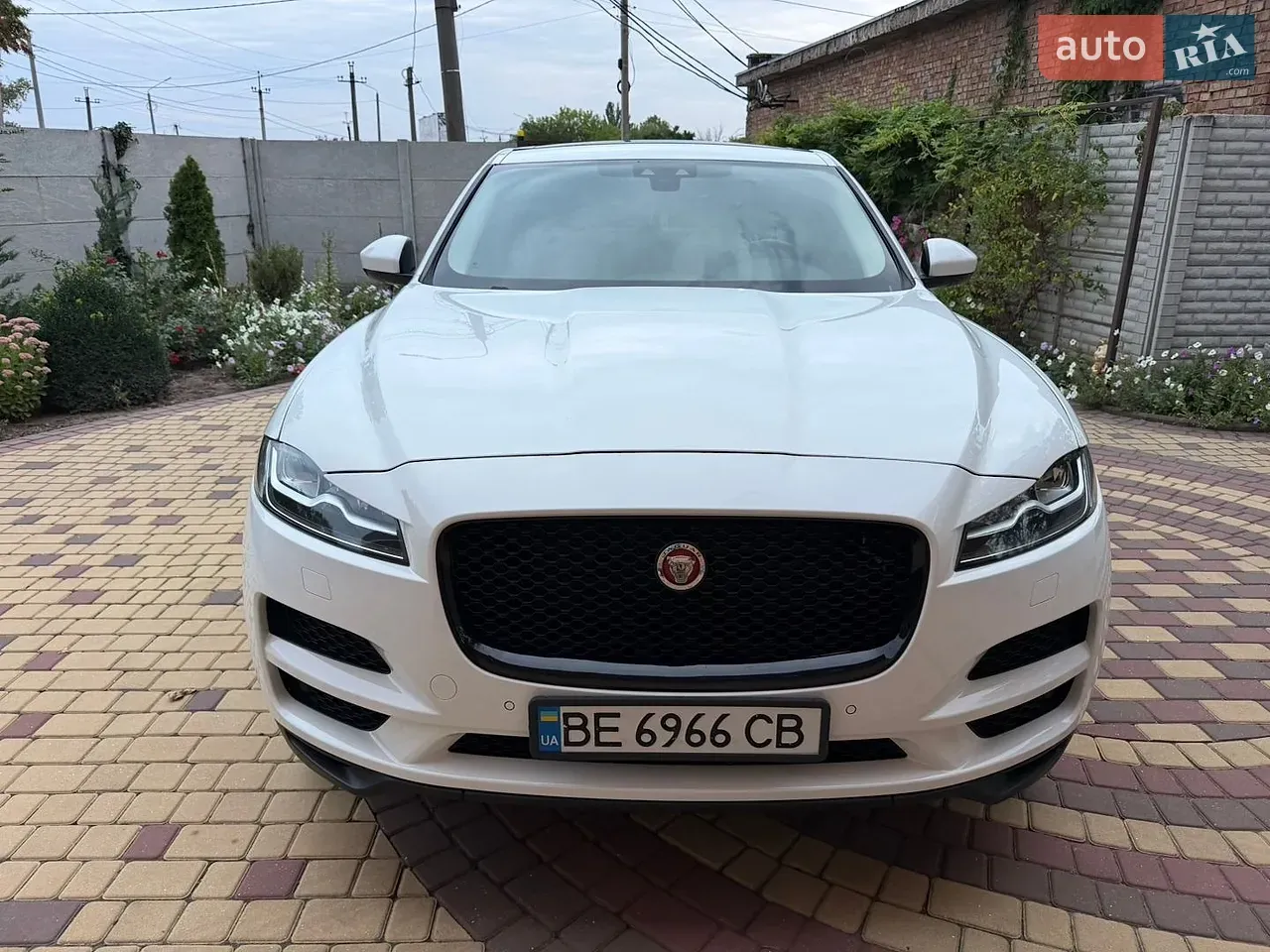 Jaguar F-Pace 2018 photo 3