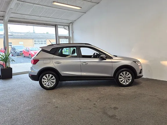 Seat Arona 2019 photo 3