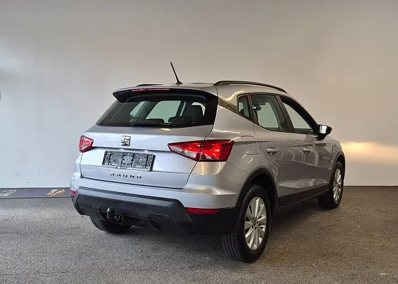 Seat Arona 2019 photo 2