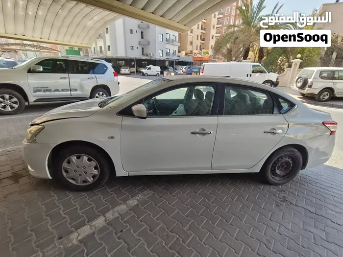 Nissan Sentra 2014 photo 4
