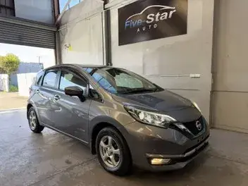Nissan Note 2017 photo 2