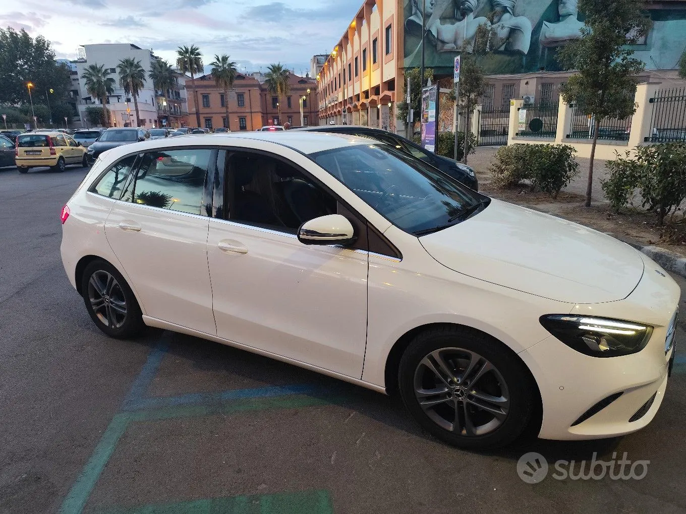 Mercedes-Benz B 180 2020 photo 3