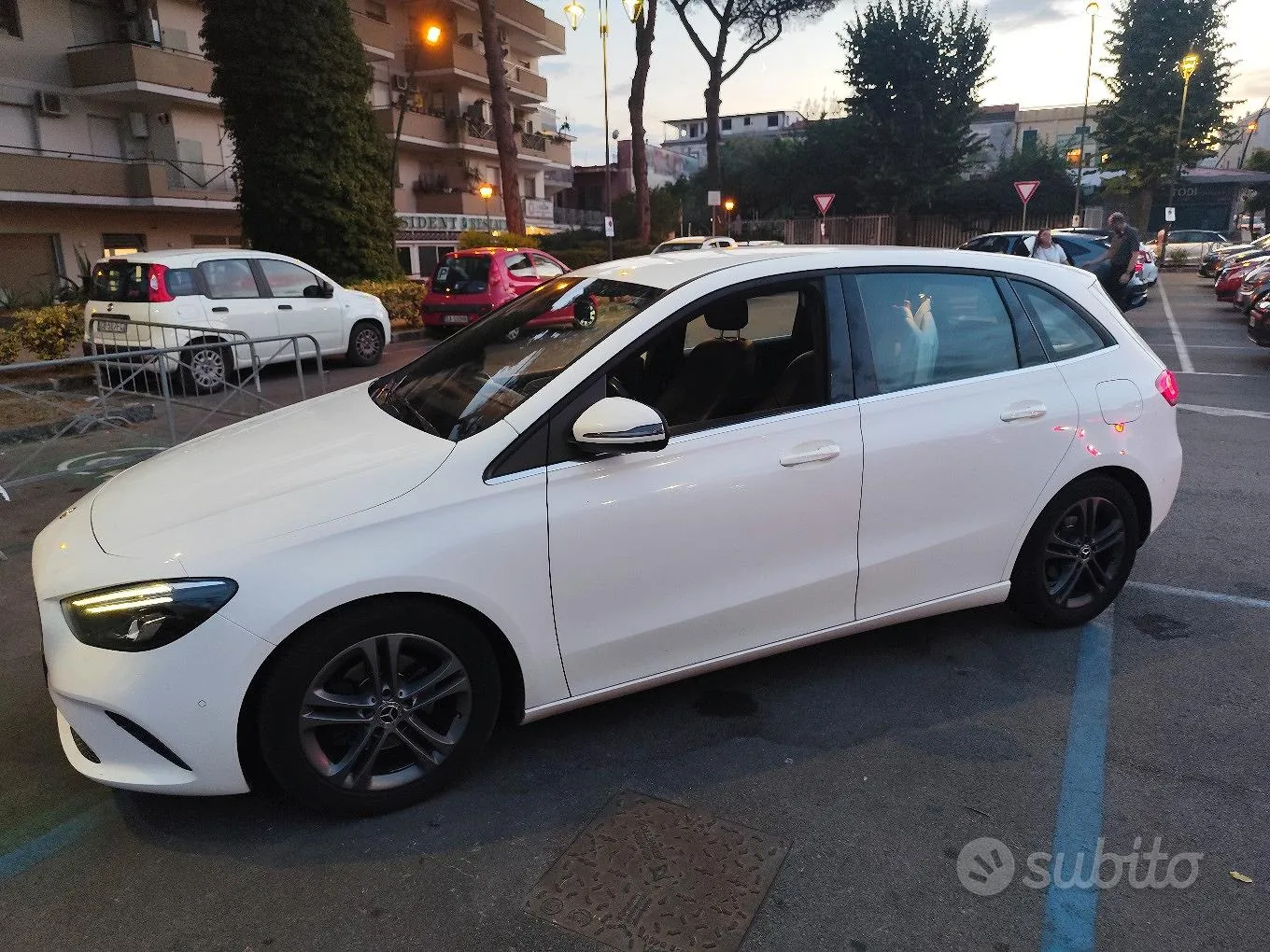 Mercedes-Benz B 180 2020 photo 4
