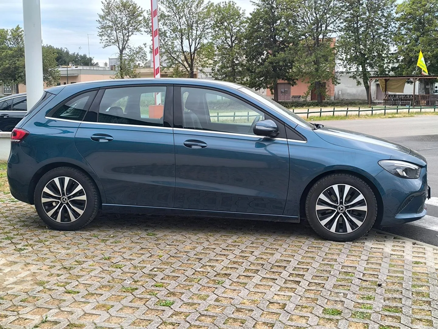 Mercedes-Benz B-Class 2020 photo 4