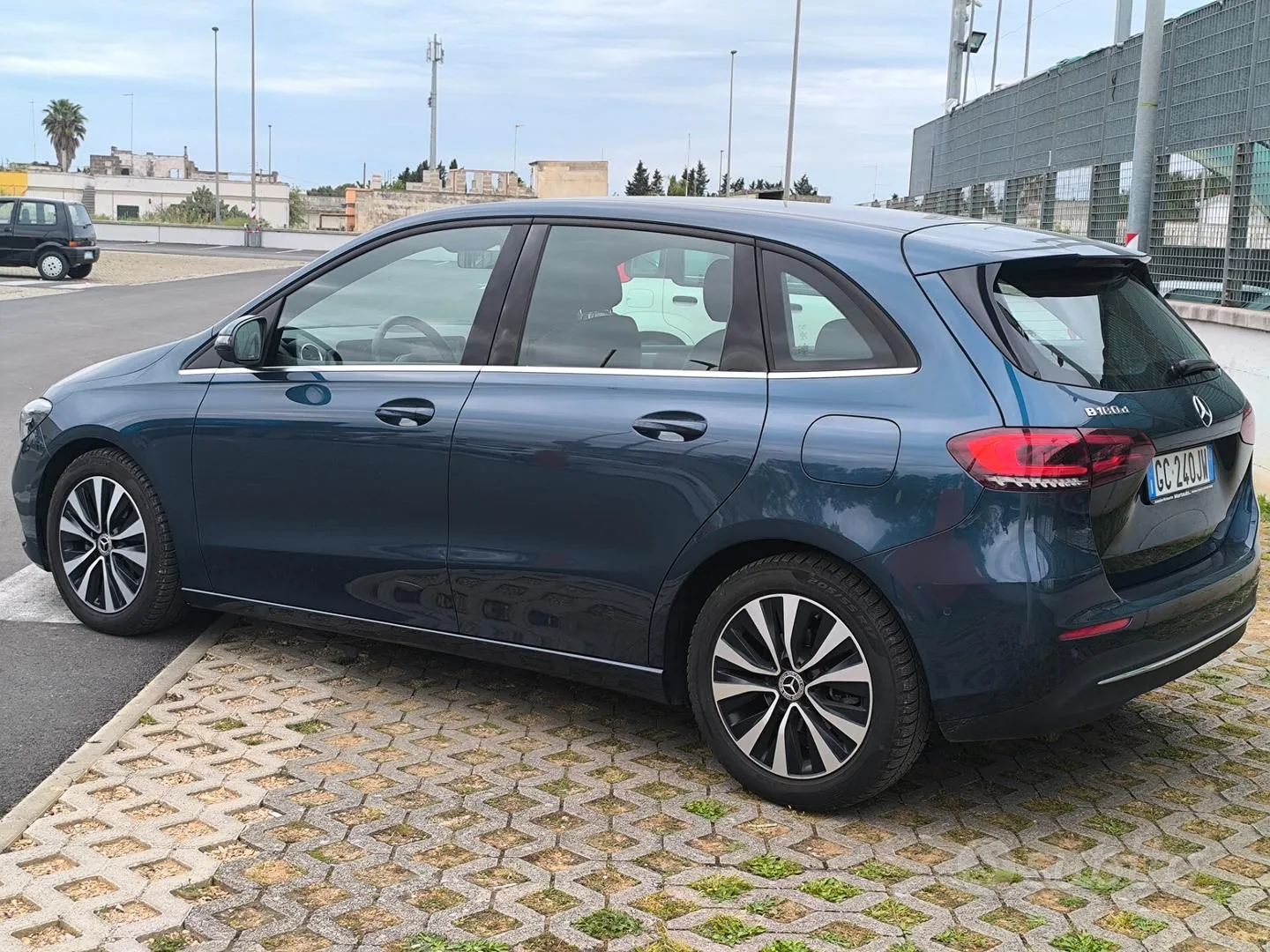 Mercedes-Benz B-Class 2020 photo 5