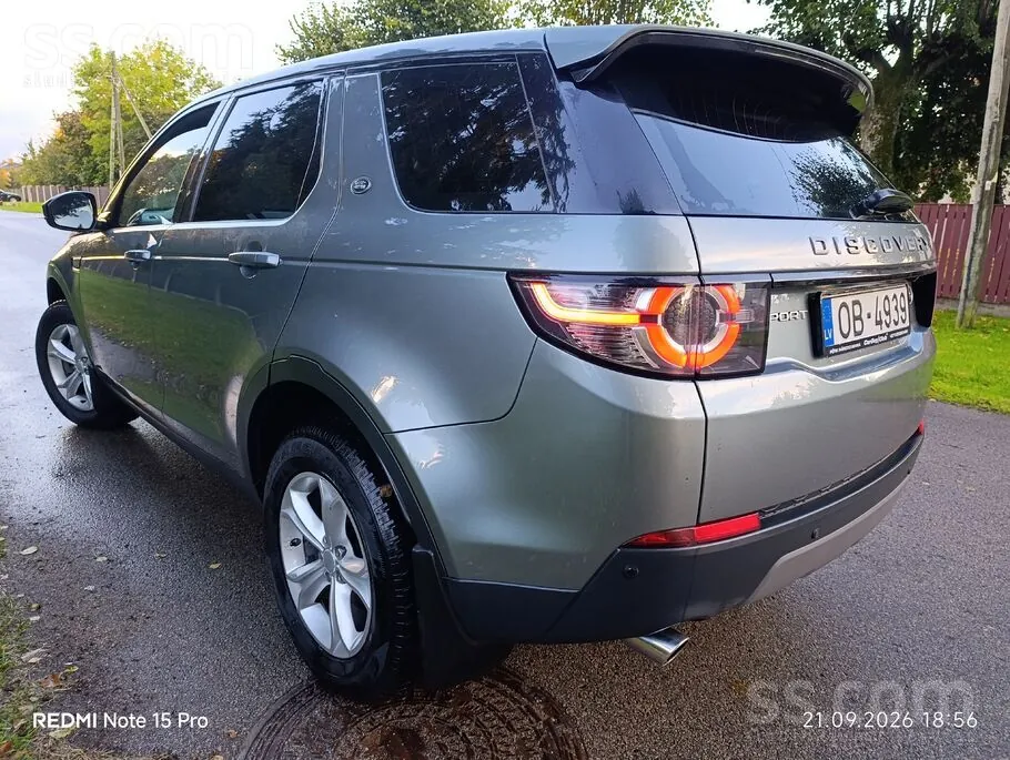 Land Rover Discovery Sport 2016 photo 3
