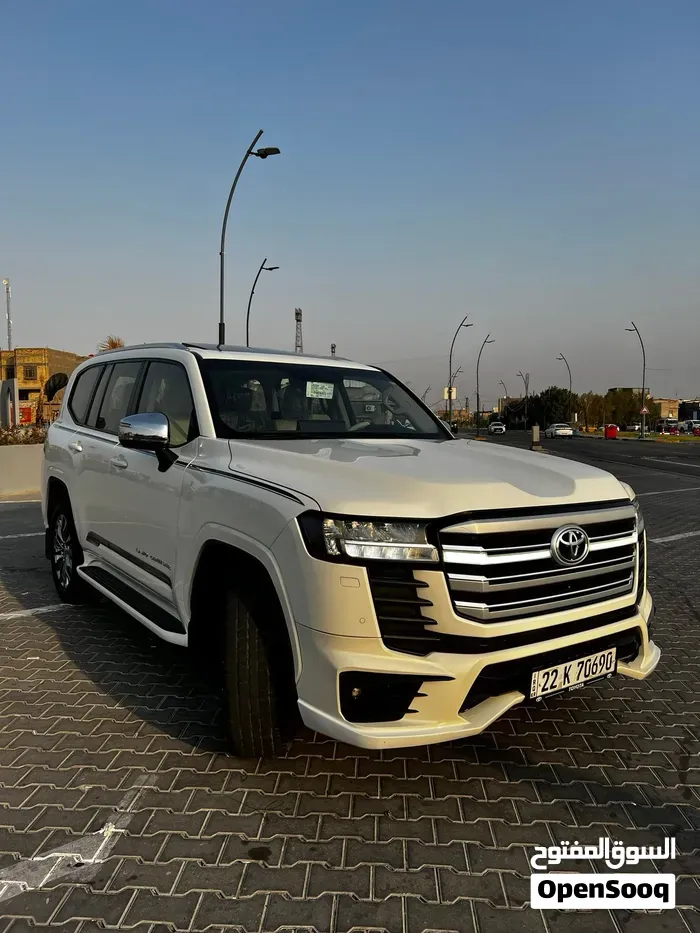 Toyota Land Cruiser 2023 photo 2