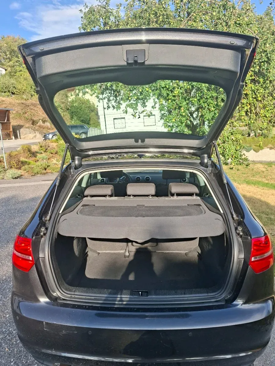 Audi A3 2011 photo 3