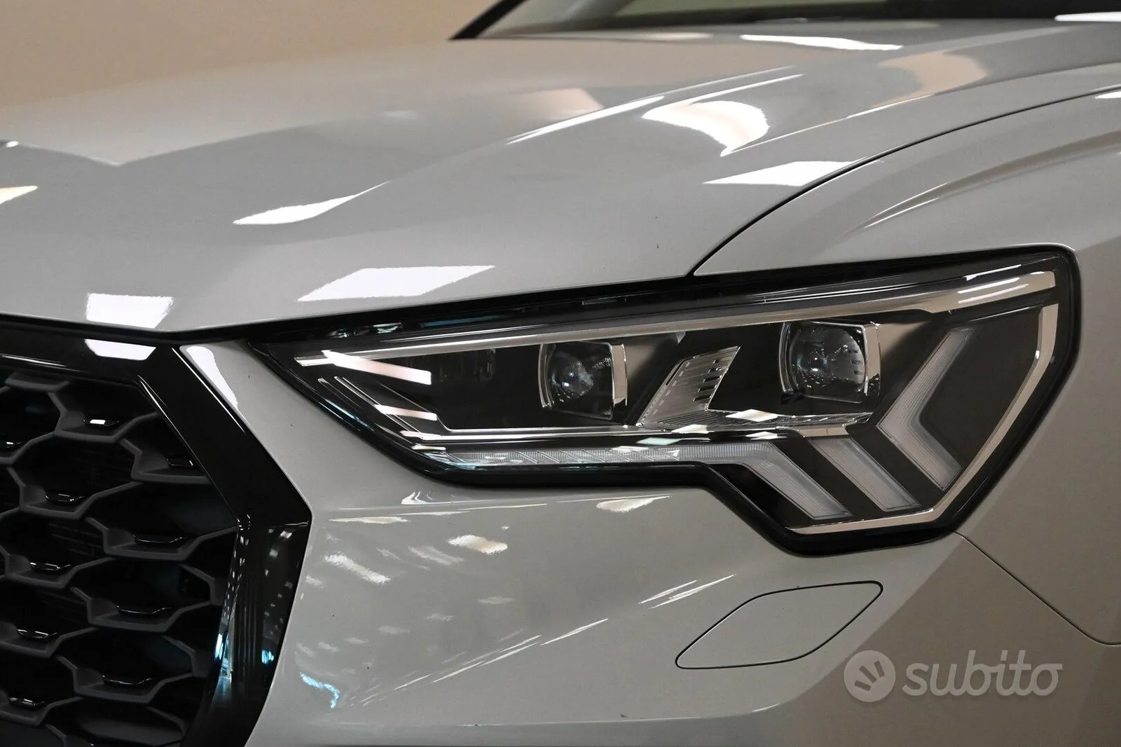 Audi Q3 2023 photo 3