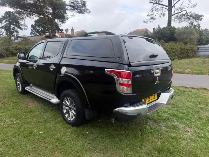 Mitsubishi L200 2019 photo 5