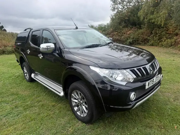 Mitsubishi L200 2019 photo 2