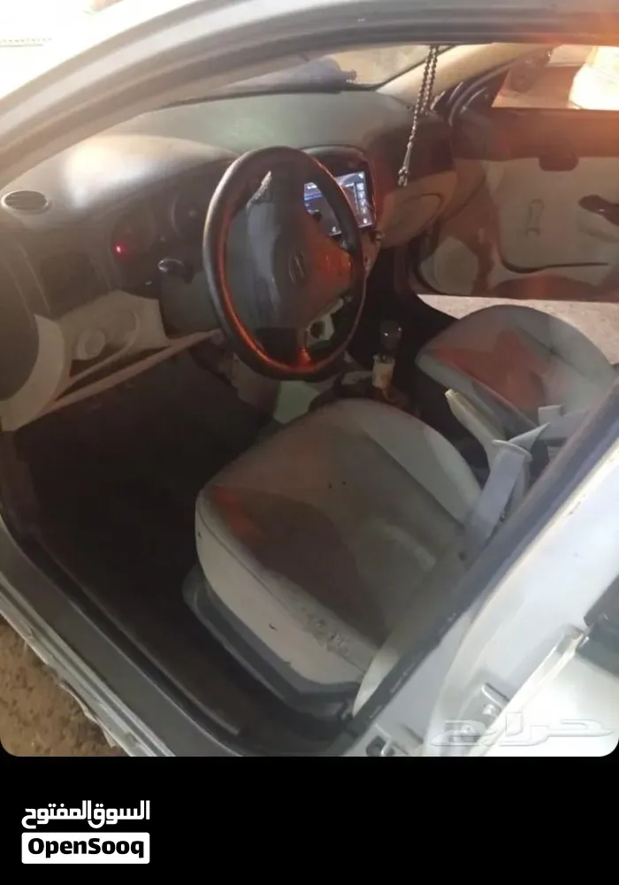 Hyundai Accent 2009 photo 3